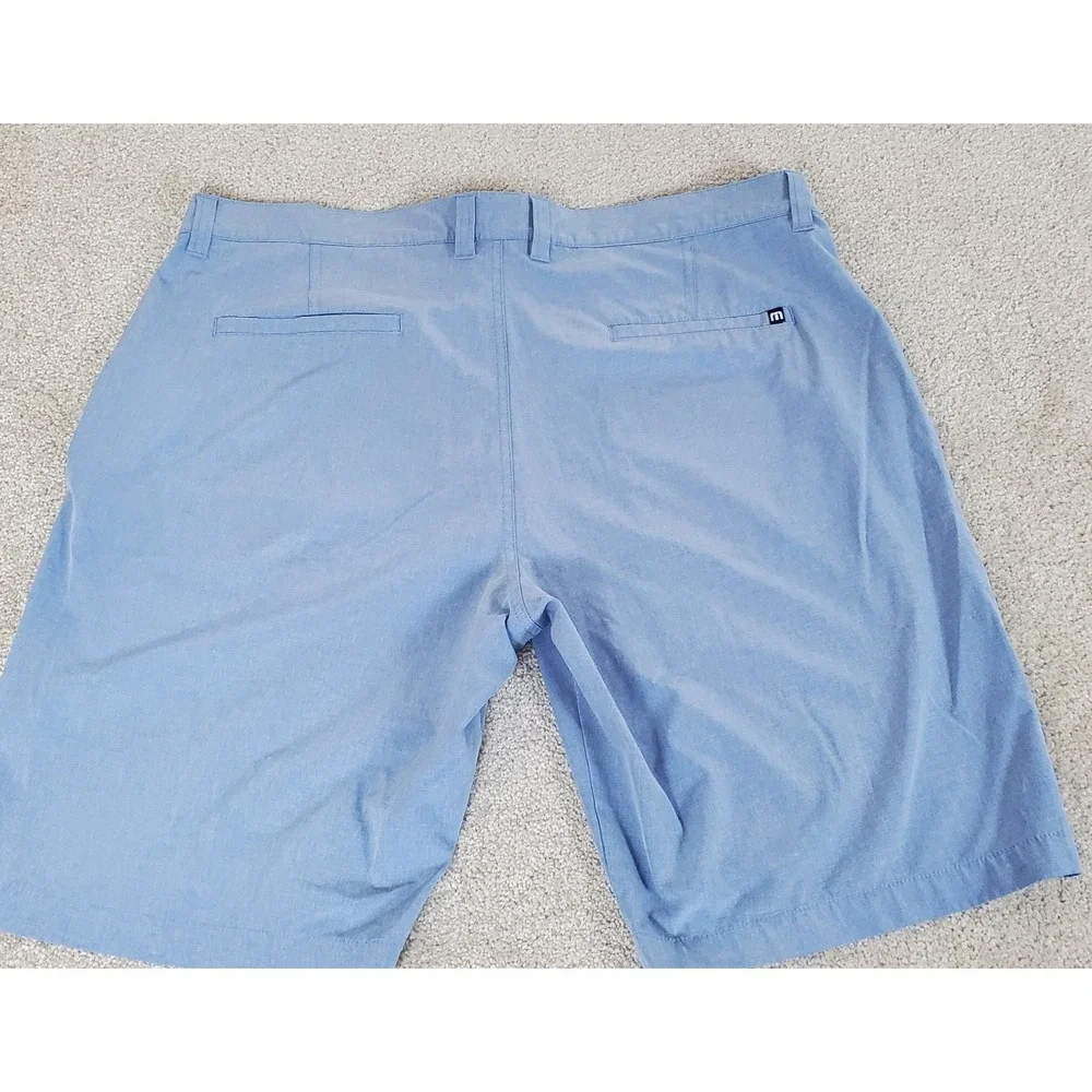 Travis Mathew Men's Shorts Size 38 Actually Measure 40 Blue Lightweight Shorts